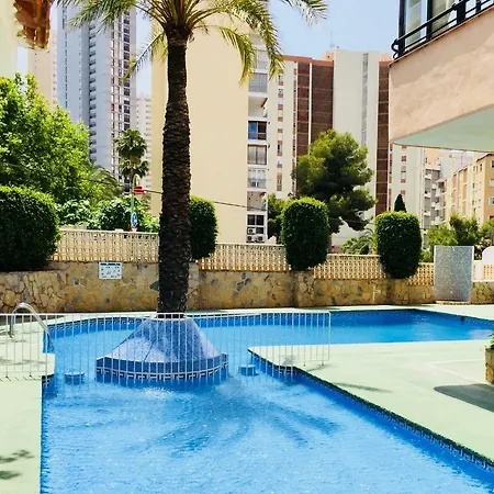 Edificio Cadiz * بينايدورم