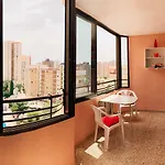 Edificio Cadiz דירה בנידורם
